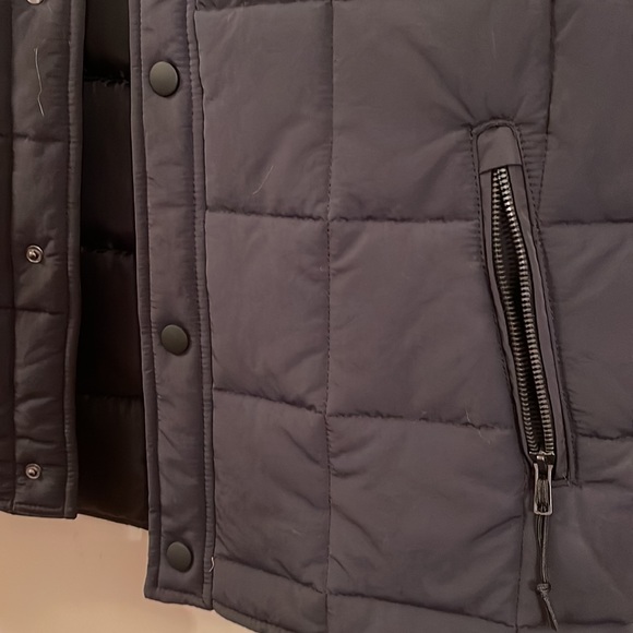 XL Men’s Lightweight Puffer Jacket - Sleeveless Vest - Picture 4 of 5